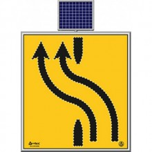 Evelux 11726 S-LD Ledli Şerit Aktarımı Trafik Uyarı Levhası 110x120 cm.